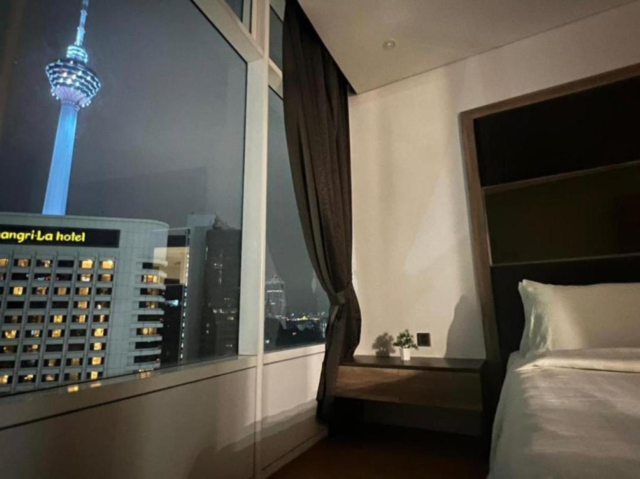 Vortex Suites Klcc By Moonlight Kuala Lumpur Exterior photo