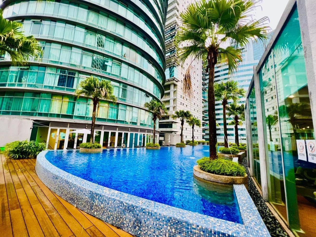 Vortex Suites Klcc By Moonlight Kuala Lumpur Exterior photo