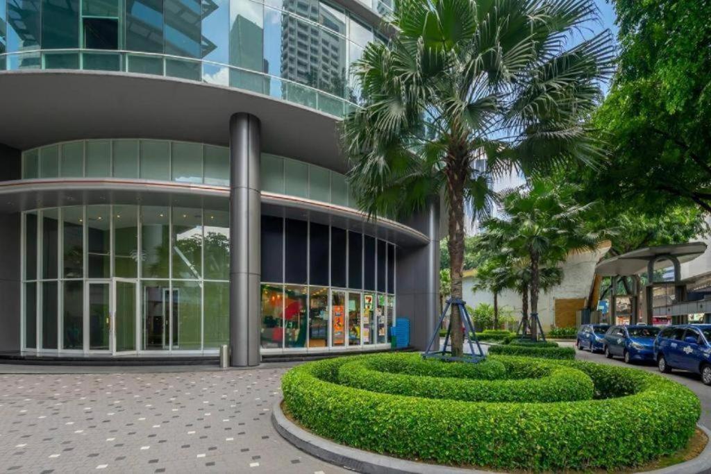 Vortex Suites Klcc By Moonlight Kuala Lumpur Exterior photo